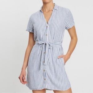 Size medium petite Abercrombie blue dress